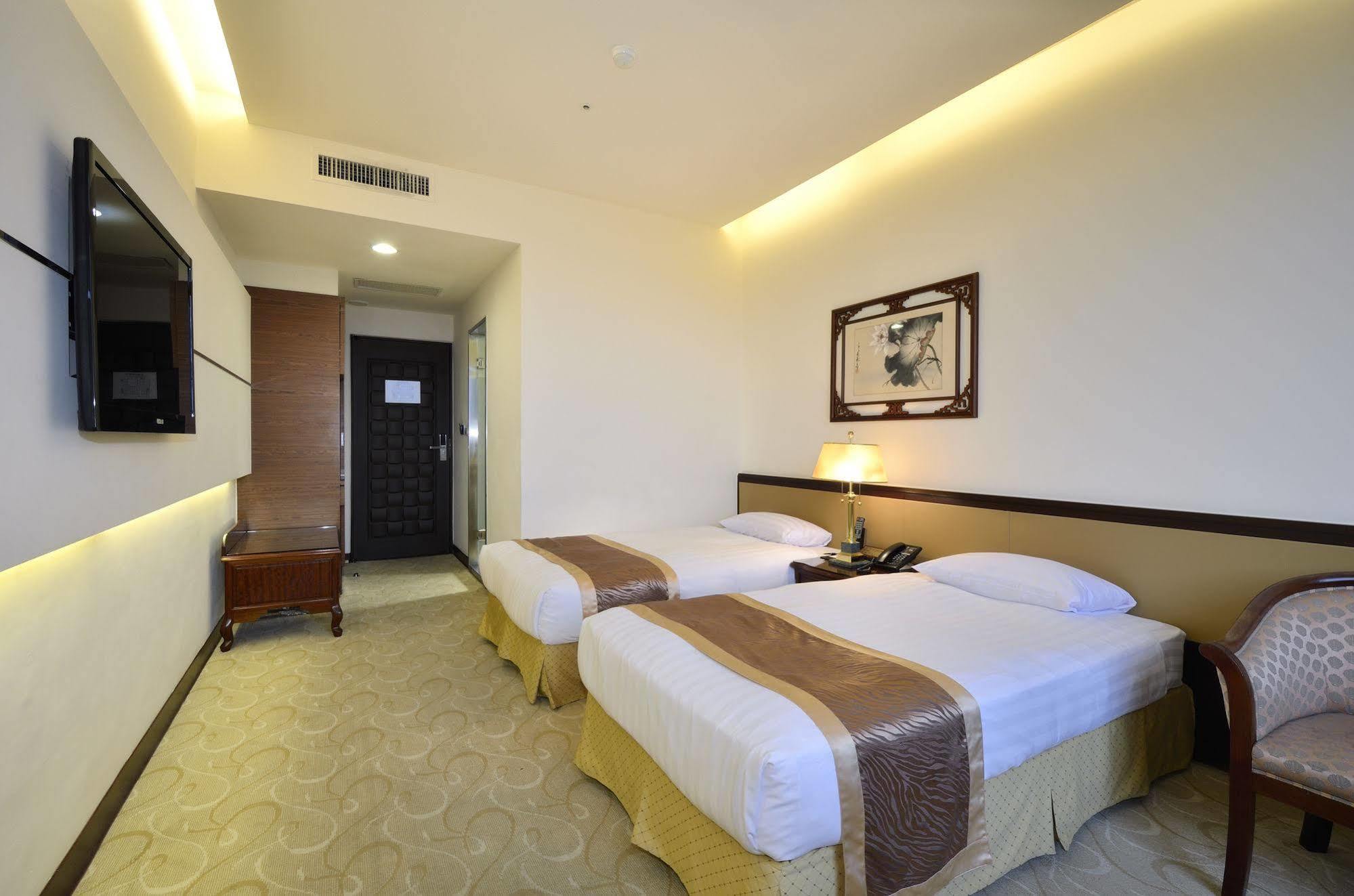 King'S Paradise Hotel จงลี่ ภายนอก รูปภาพ